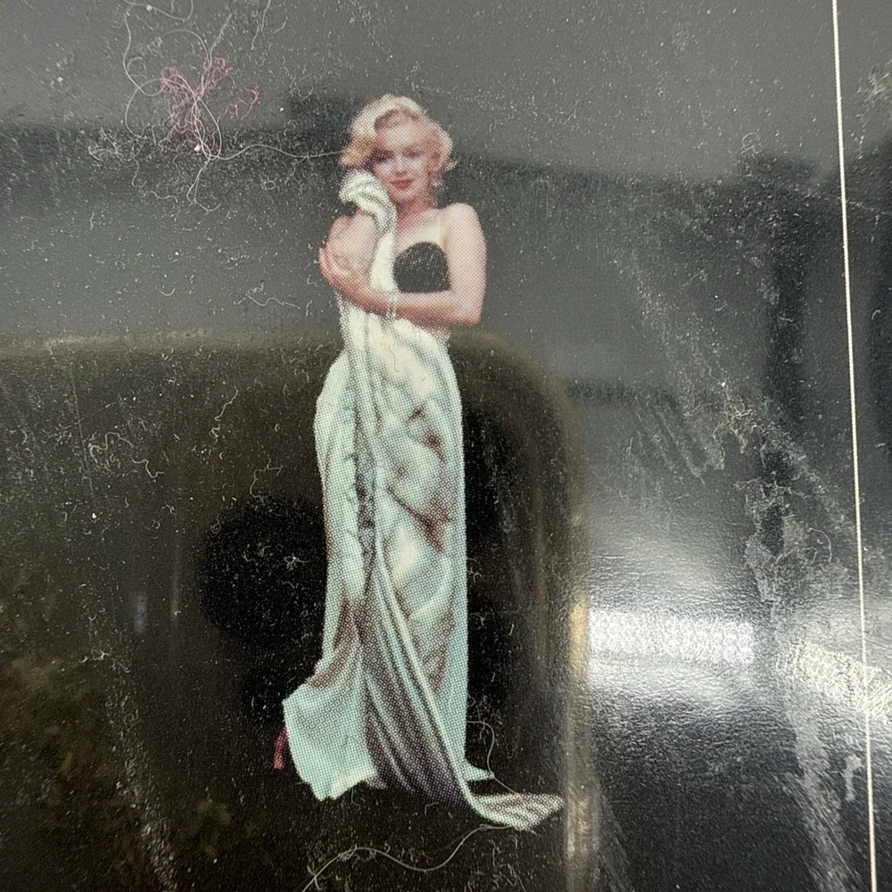 Brand new 2016 16 month Marilyn Monroe calendar still wrapped